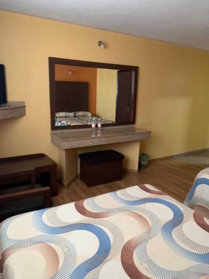 Hotel Emperador De Queretaro Casa Blanca La Corregidora Buitenkant foto